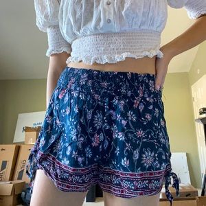 Hollister Floral Paisley Stretchy Smocked Shorts With Ties